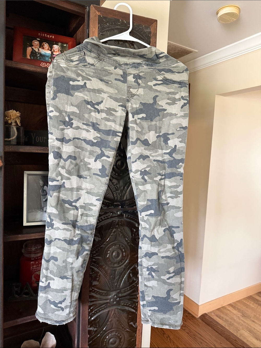 Rock & Republic Gray Green Camo Skinny Jeans
